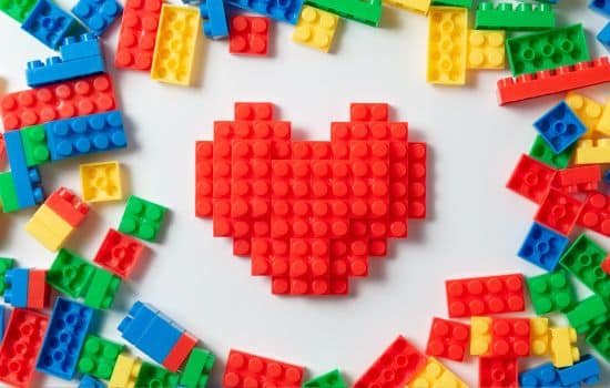 🧩 La historia completa de LEGO, un imperio de creatividad